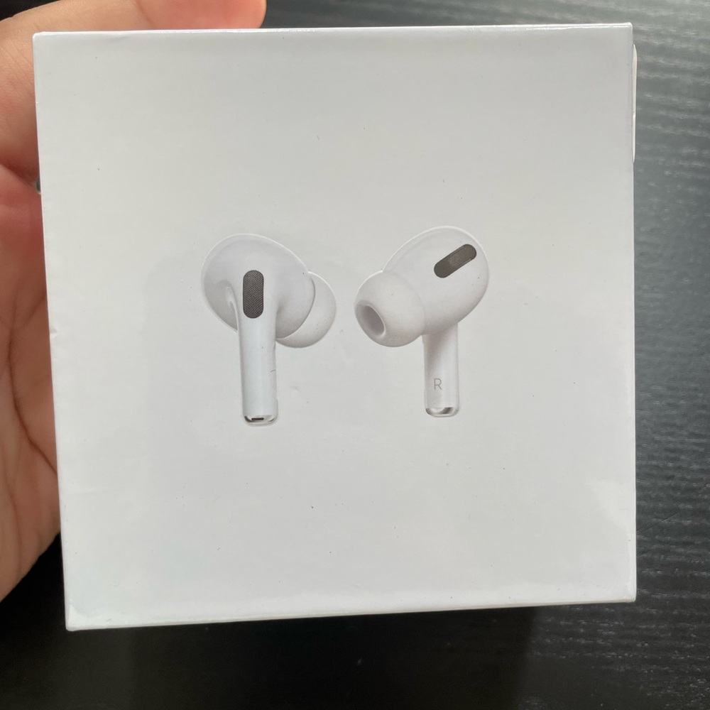 Apple Airpods Pro with Magsafe Charging Case Brand New